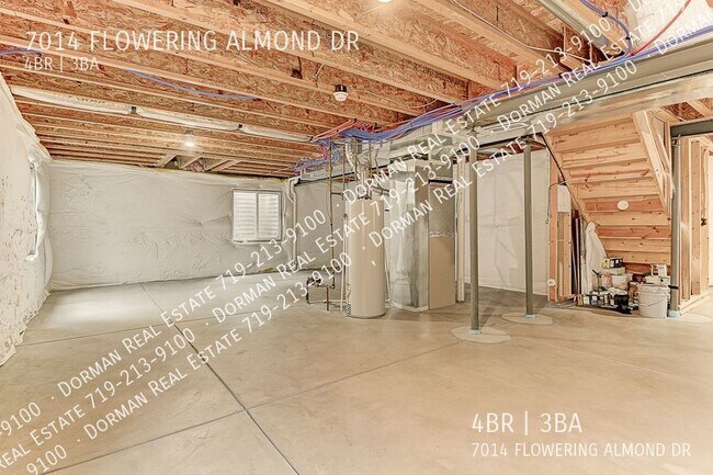 Building Photo - Ridgeview Single Family Home