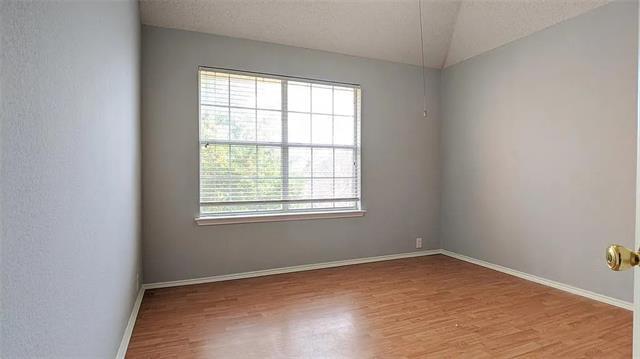 Building Photo - 8501 Mesa Verde Dr