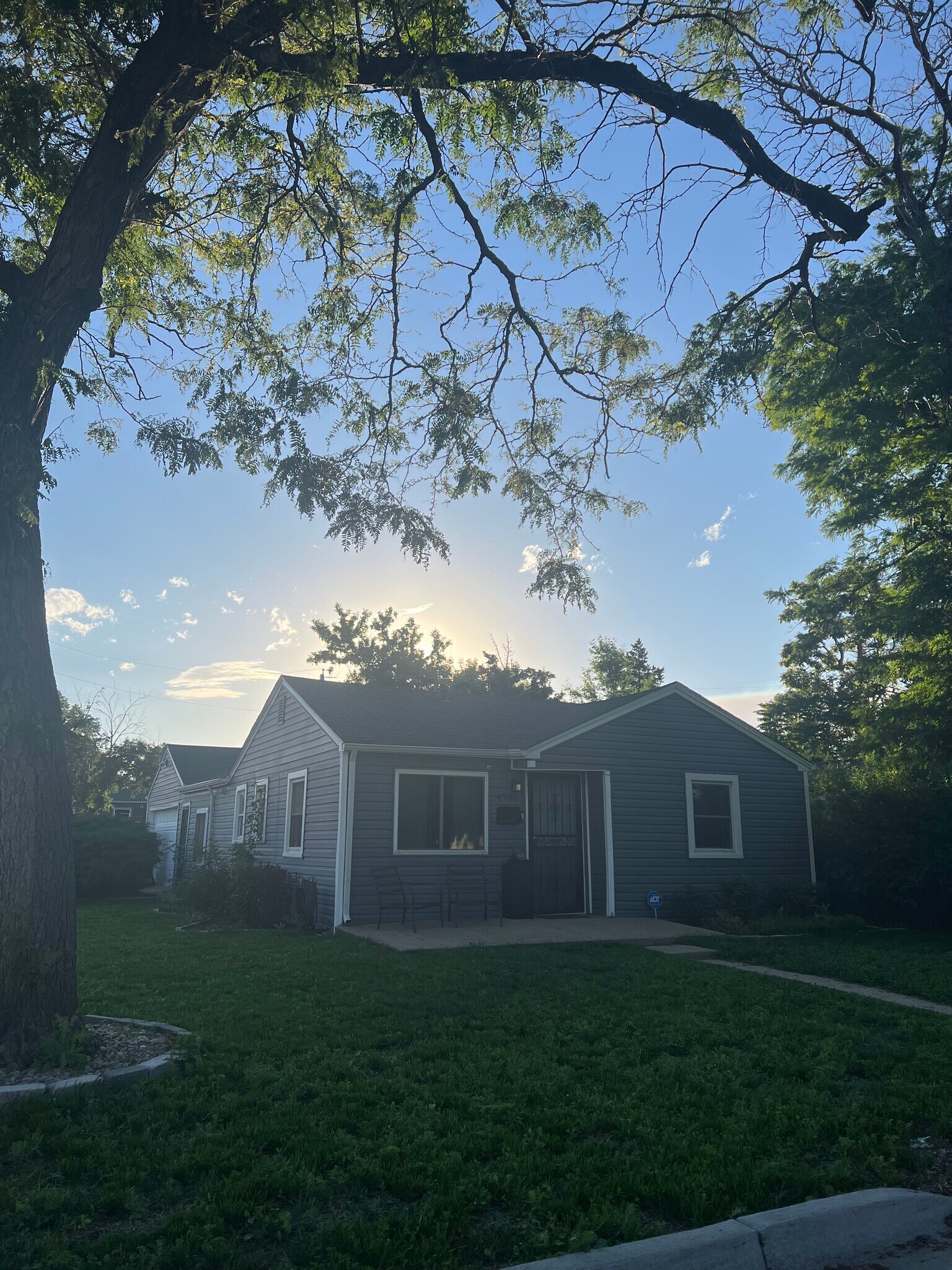 Front Porch - 4701 Meade St