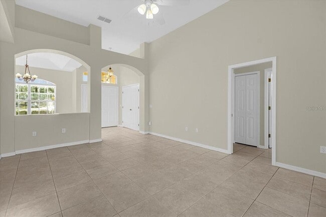 Building Photo - 13131 Luxbury Loop
