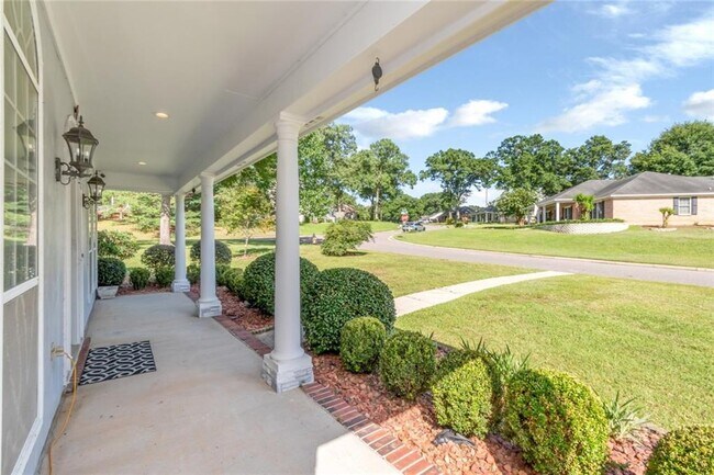 Building Photo - 7490 Quency Dr