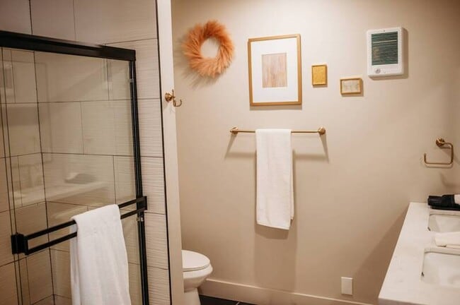 Building Photo - 19920 NW Farley Hampton Rd