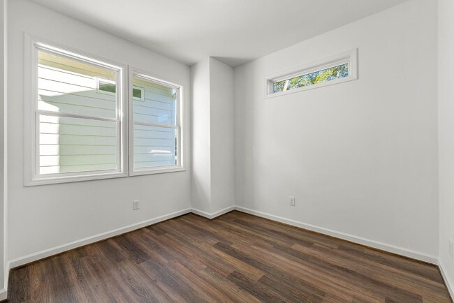 Building Photo - 62 Meldon Ave SE