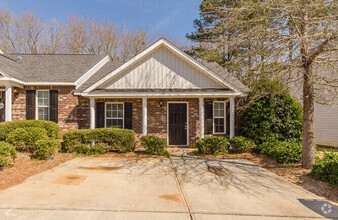 Building Photo - 139 Village Run