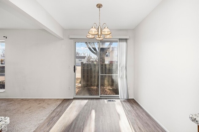 Building Photo - 24597 N Meadow Dr