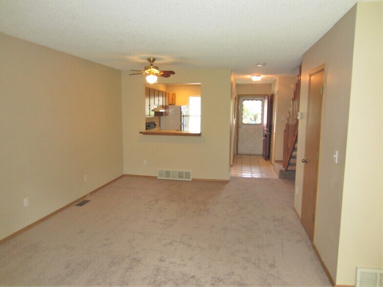 Building Photo - 2528 Blazek Loop
