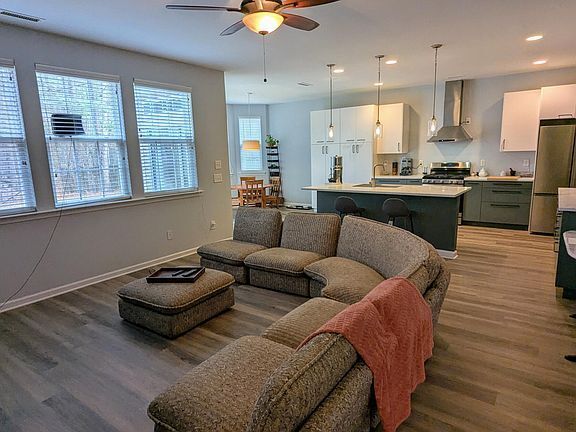 Building Photo - Build Equity While Leasing - Lease and Own...