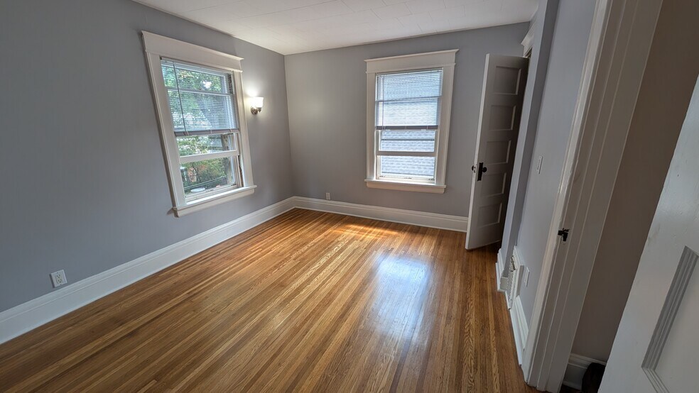 Bedroom 2 - 122 Caroline St