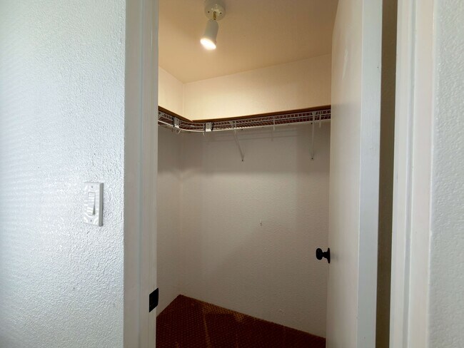 Building Photo - 2237 Prospect St