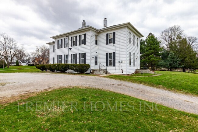 Building Photo - 3390 State St NE