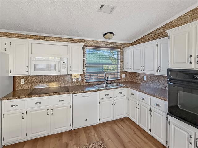 Building Photo - 6505 Christa Ct