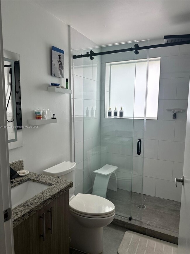 Building Photo - 165 NW 39th St