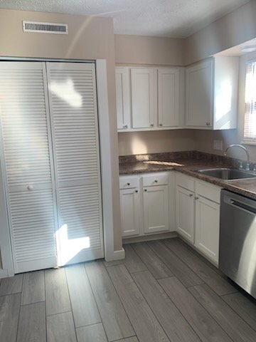 Building Photo - 4794 Rossmoor Pl
