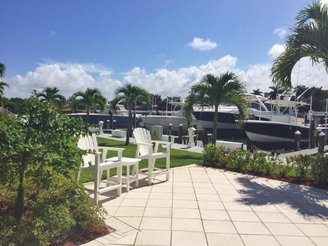 Building Photo - 312 Bay Colony Dr N