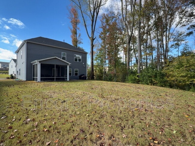 Building Photo - 2211 Montebell View Dr