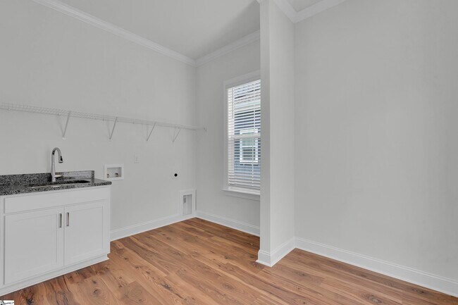 Building Photo - 505 Lumpkin St