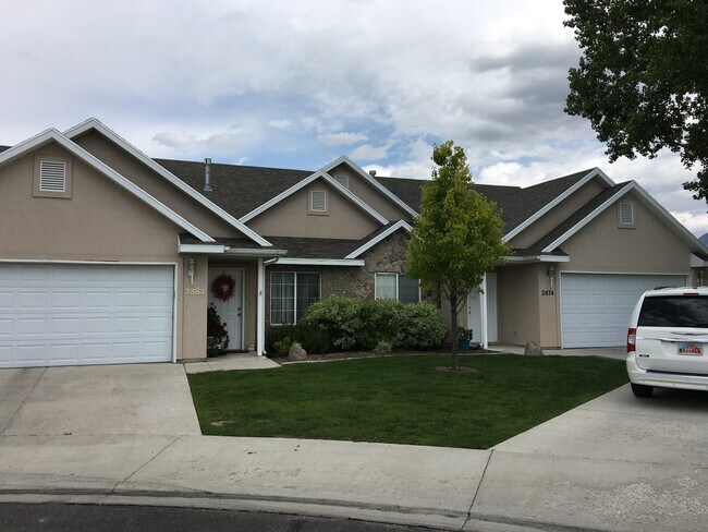 Building Photo - 4 Bed/3 Bath by Geneva Rd in Provo