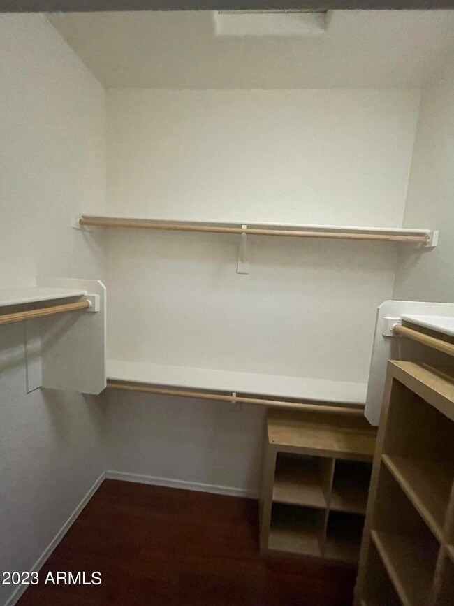 Building Photo - 15240 N 142nd Ave