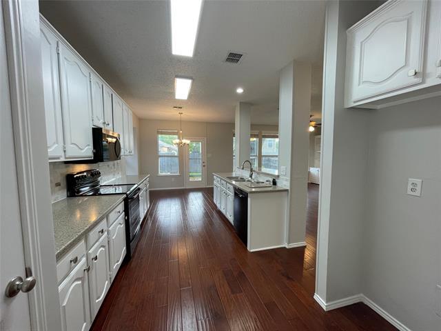 Building Photo - 2713 Chatsworth Dr