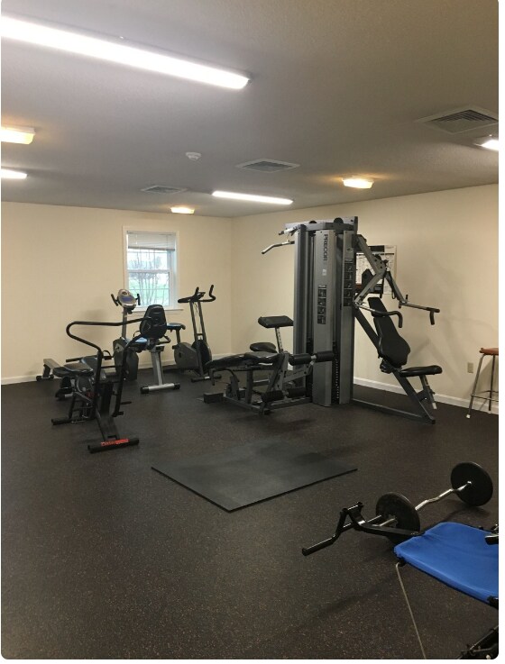 Building Photo - 511 White Cedar Blvd