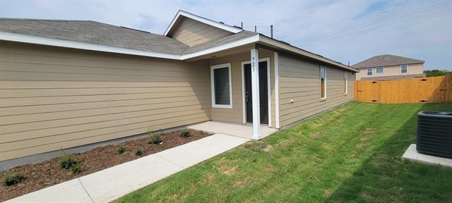 Building Photo - 923 Ponderosa Ln