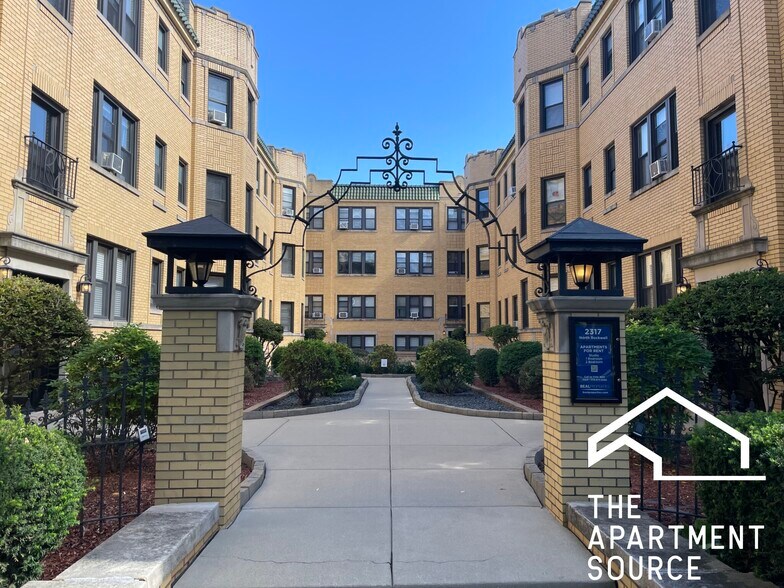 Building Photo - 2315 N Rockwell St