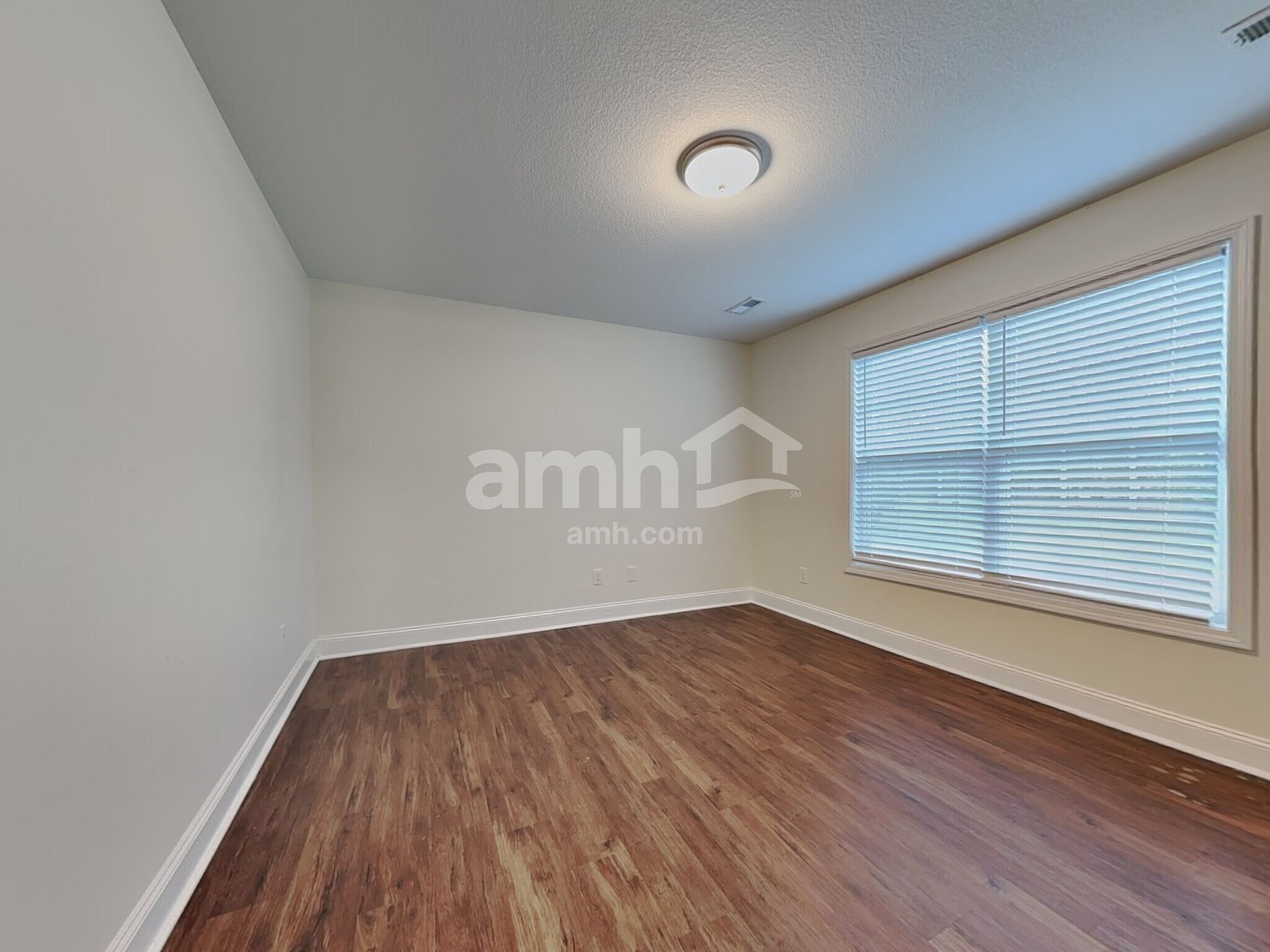 Building Photo - 1812 Mahogany Wood Trail