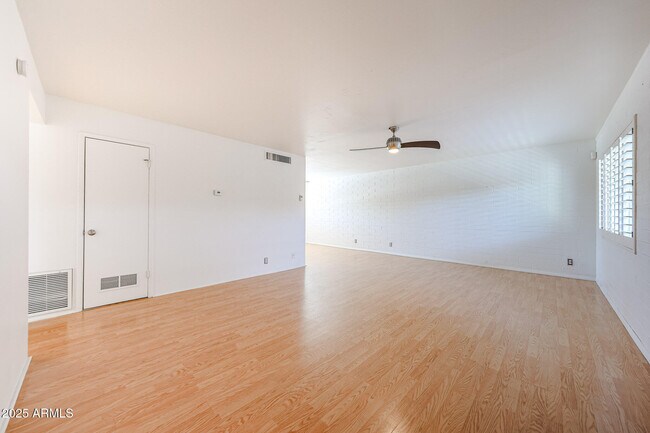 Building Photo - 6544 N 12th St