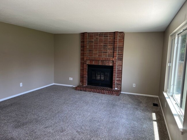 Building Photo - 14798 E Wagontrail Dr