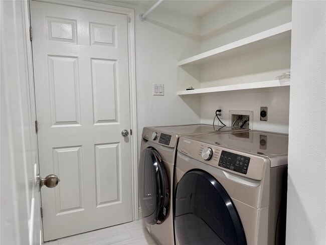 Building Photo - 21418 Park Post Ln