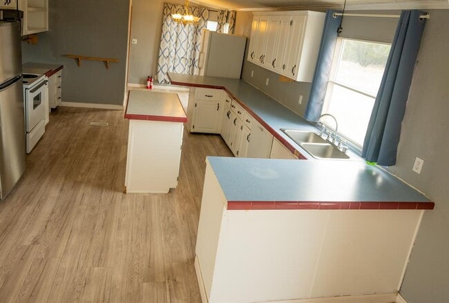 Building Photo - 1000 Co Rd 201