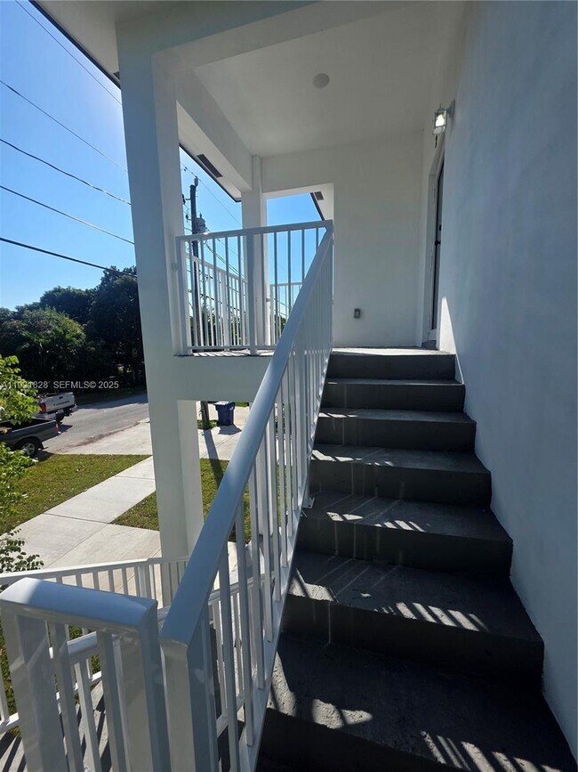 Building Photo - 21210 SW 119th Ave