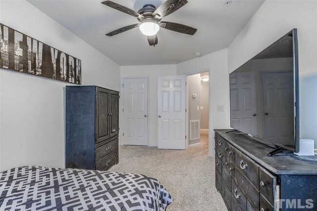 Building Photo - Fantastic 3 Story Townhome in East Raleigh...