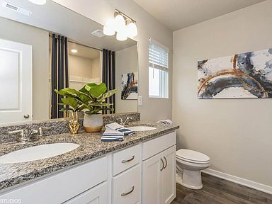 Building Photo - 856 NE Larkspur Ave