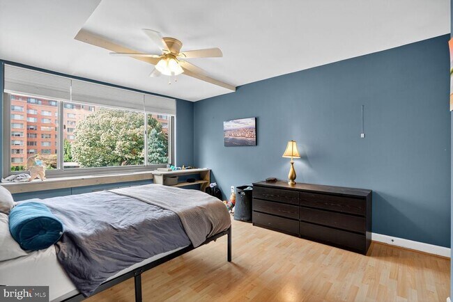 Building Photo - 1021 Arlington Blvd