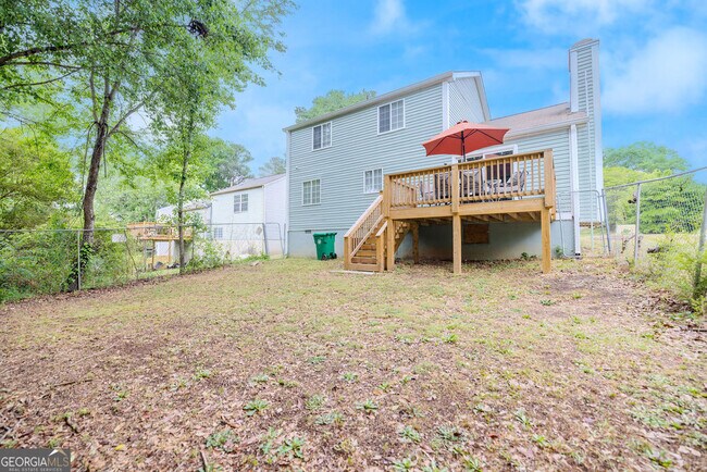 Building Photo - 2073 Raintree Pl