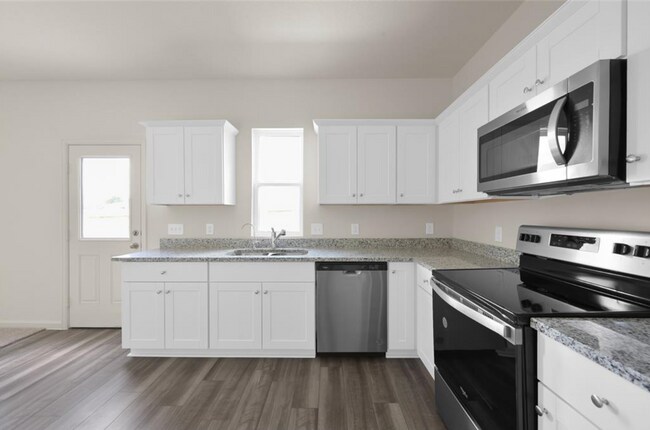 Building Photo - For Lease | 3 Bed, 2 Bath |1,605 Sq Ft | Chapel Run Community |