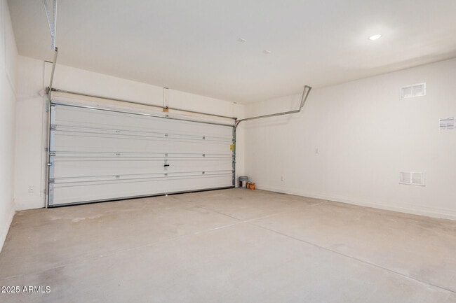 Building Photo - 20004 W Badgett Ln