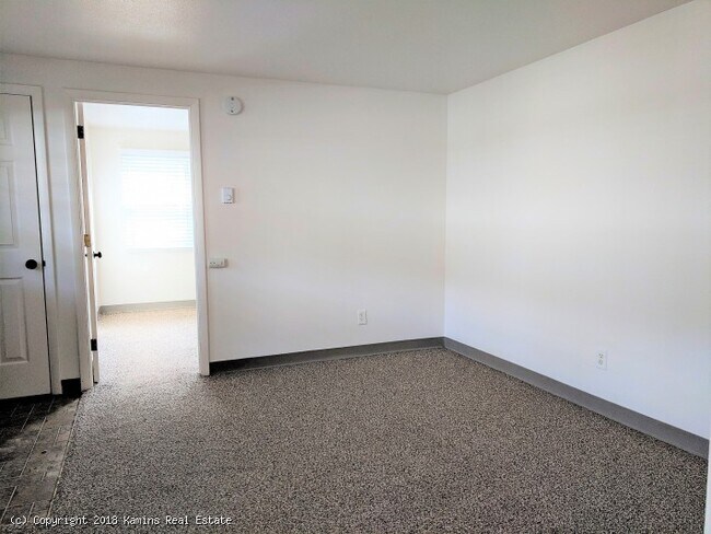 Liiving - 149 Summer St