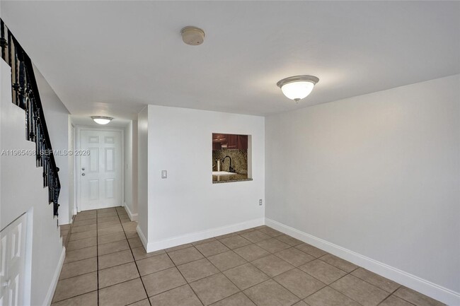 Building Photo - 4600 SW 67th Ave