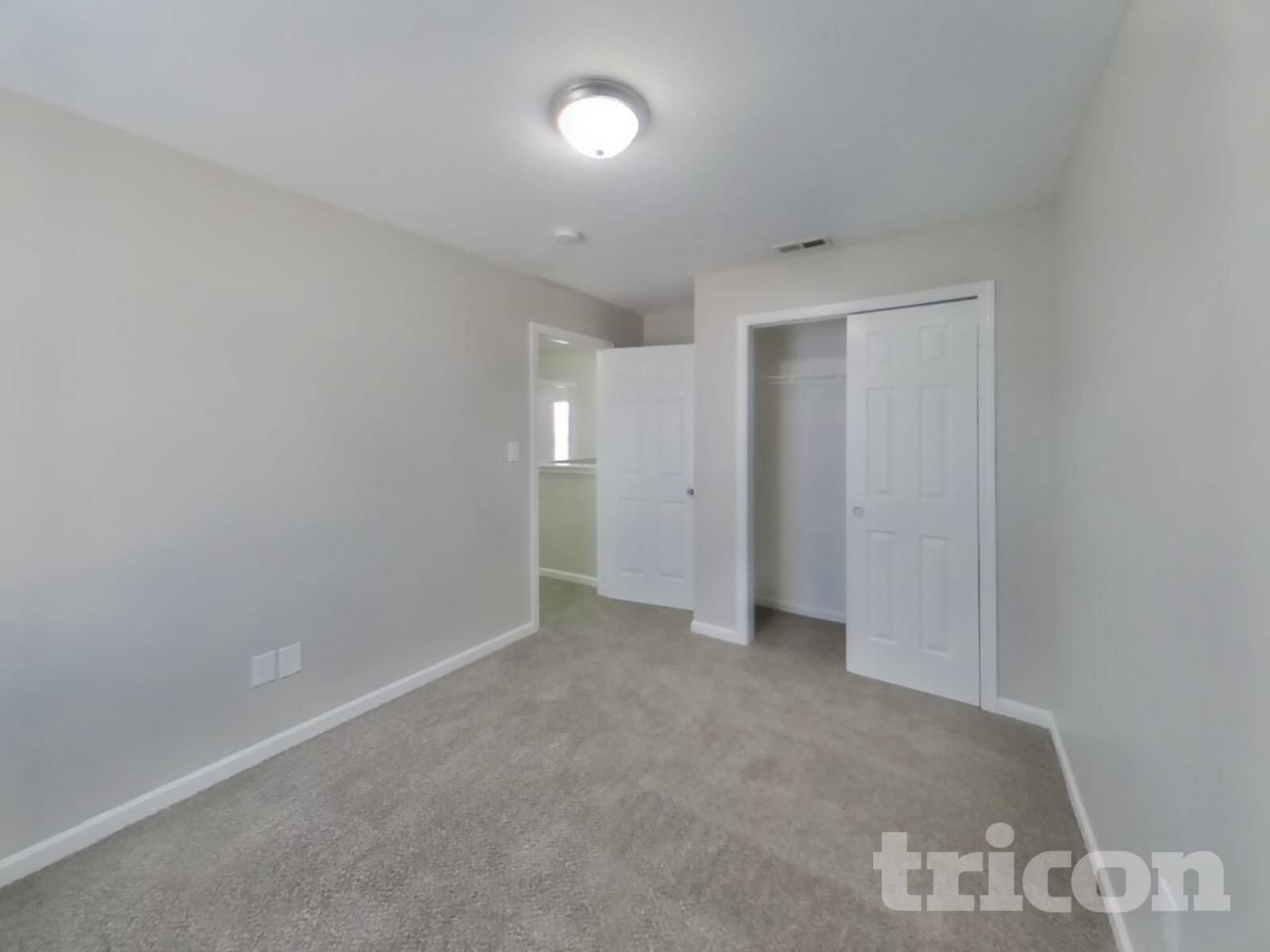 Building Photo - 2887 Beethoven Ave