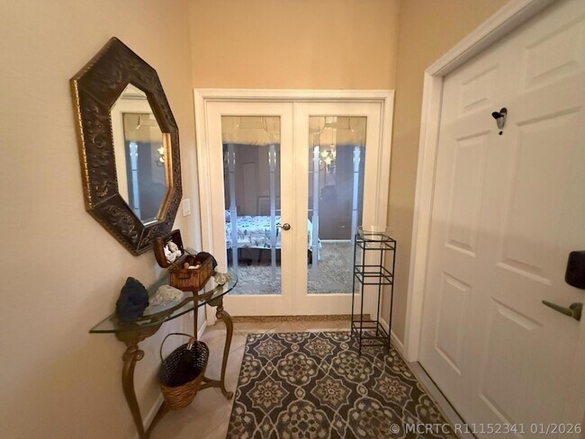 Building Photo - 328 W Coral Trace Cir