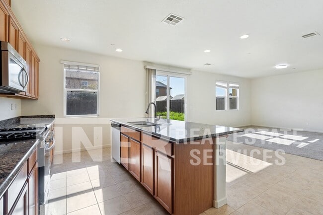 Building Photo - 8357 Terracotta Cir