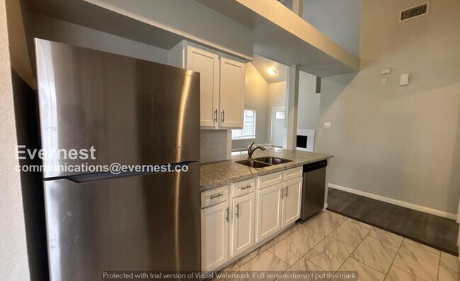 Building Photo - 18611 Headland Dr