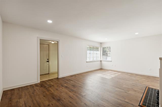Building Photo - 3726 Westcliff Rd S