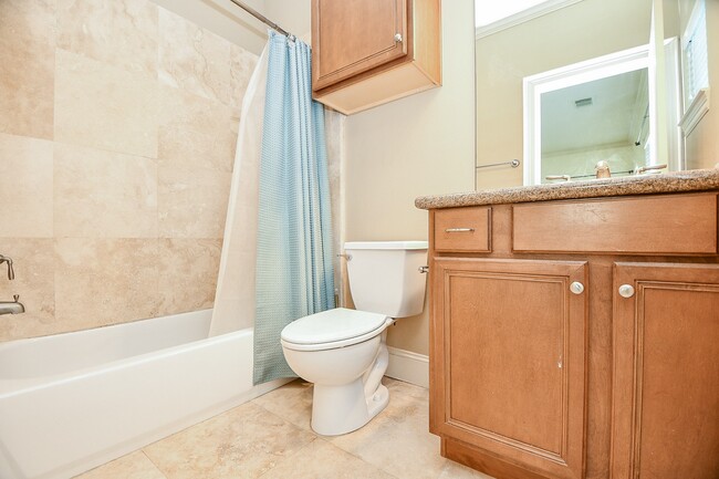 Building Photo - 6818 Staffordshire Blvd