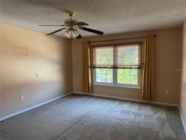 Building Photo - 712 Waxwing Ct