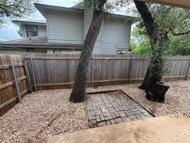 Building Photo - 8009 Tuscarora Trail