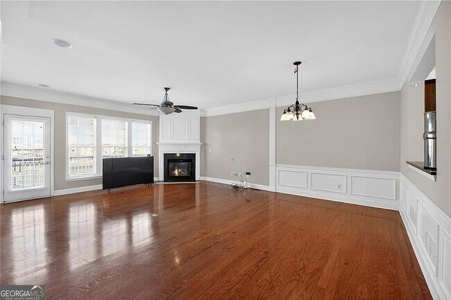 Building Photo - 4753 Cheviot Way SE