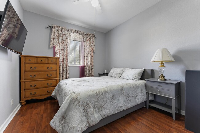 Building Photo - 206 Gazetta Way